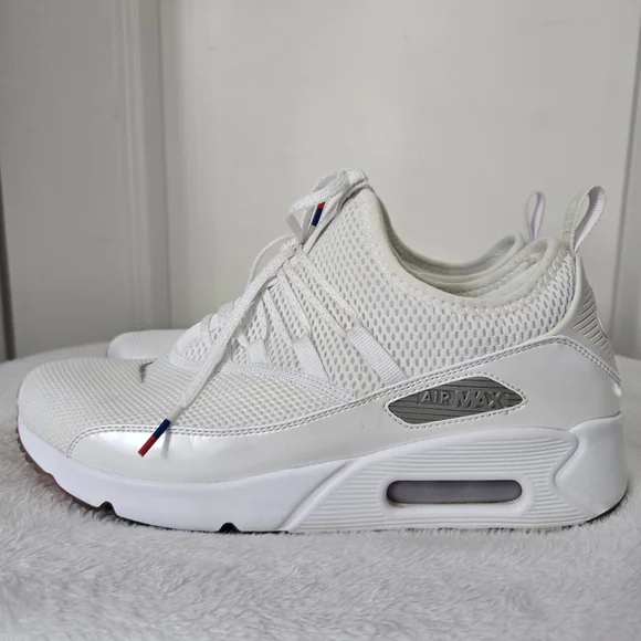 Nike Air Max 90 EZ Men's White/Metallic Silver Sneakers w/ Red & Blue Bottom - Picture 4 of 10